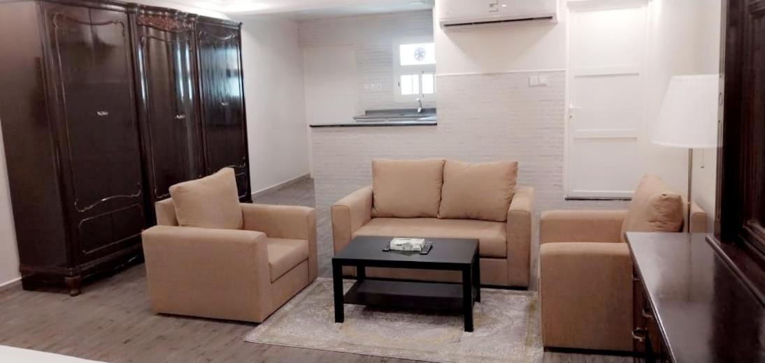 Blue Sands Al Durrah Furnished Units Дамам Екстериор снимка