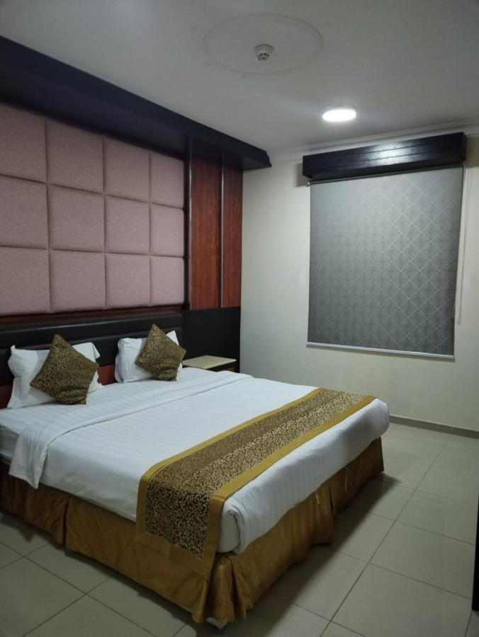 Blue Sands Al Durrah Furnished Units Дамам Екстериор снимка