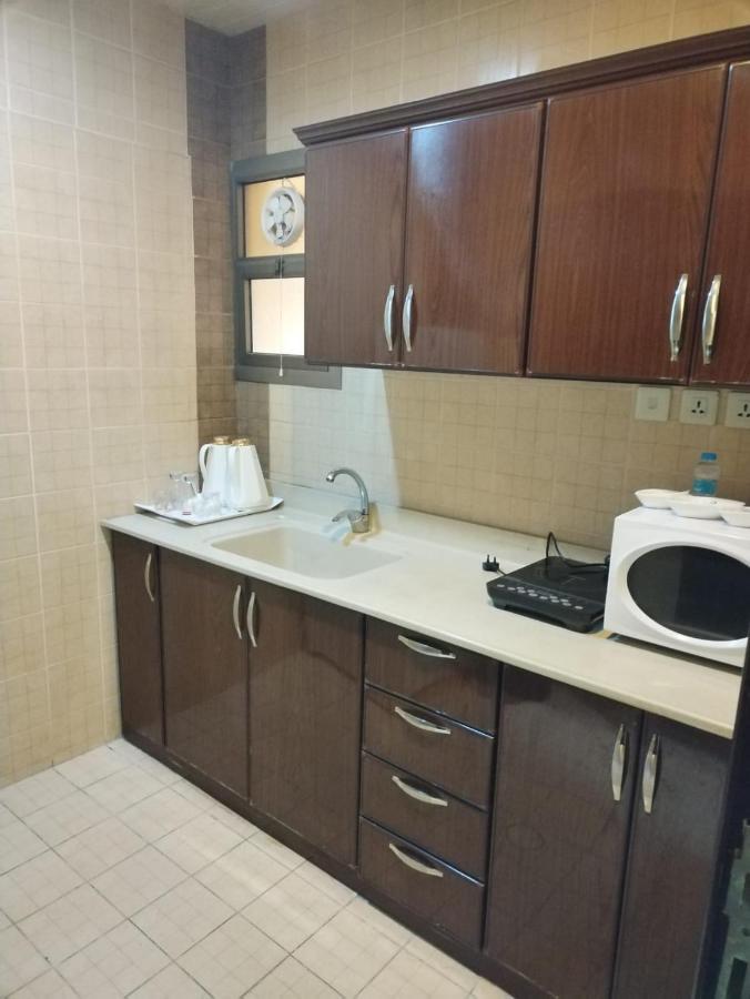 Blue Sands Al Durrah Furnished Units Дамам Екстериор снимка